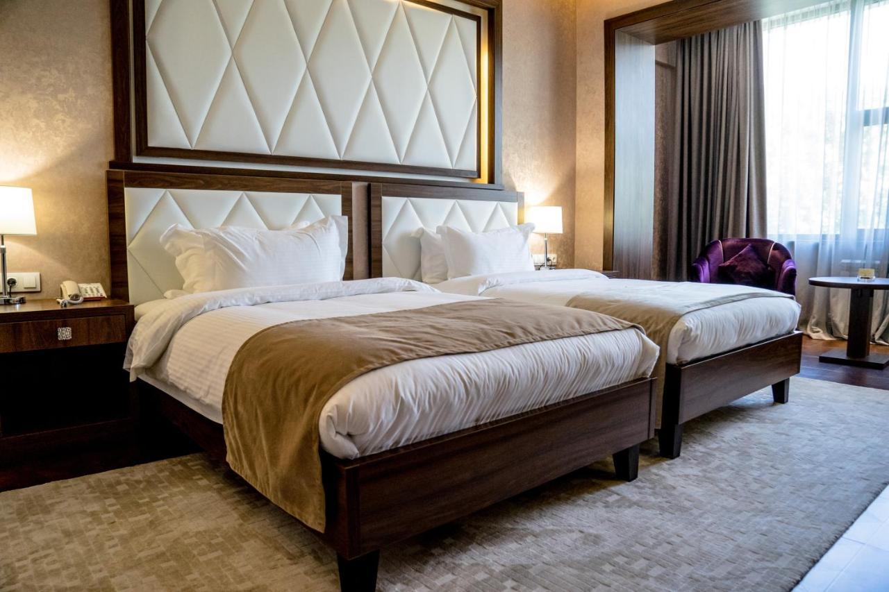 Garden Park Inn Almaty Eksteriør billede