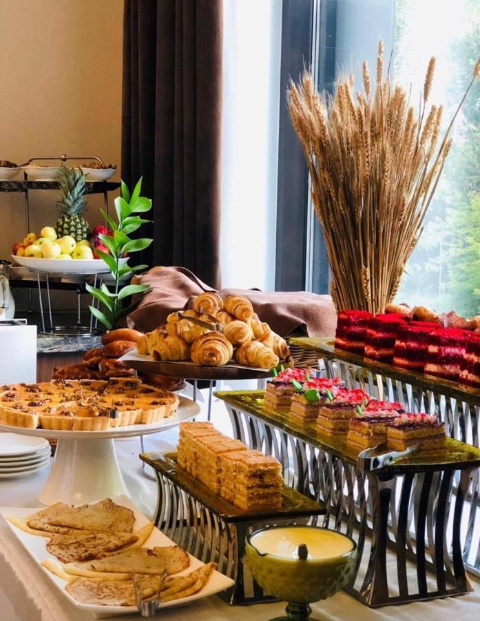 Garden Park Inn Almaty Eksteriør billede